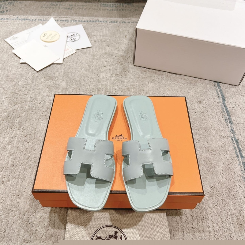 H**mes slippers